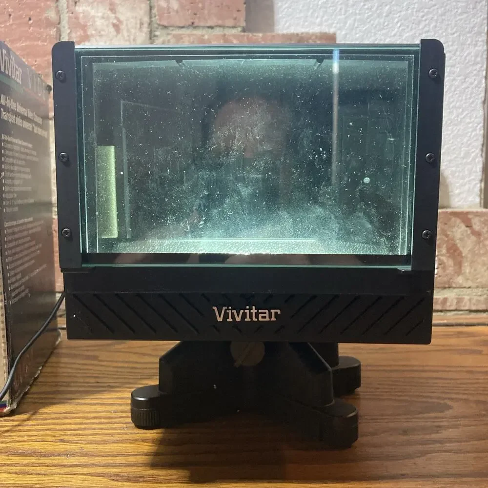Vivitar there’s small